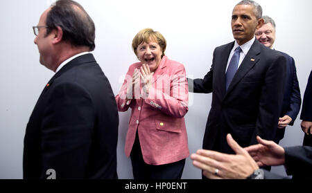 Le président américain Barack Obama avec la Chancelière allemande Angela Merkel à Varsovie le 9 juillet 2016. Photo : Pete Souza/White House Banque D'Images