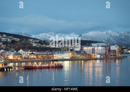 Le port de Harstad, dans le nord de la Norvège Banque D'Images