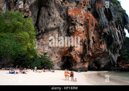 Happy island, hat phra nang, railay, province de Krabi, Thaïlande, Asie du Sud-Est, Asie. hat Phra Nang Beach, railay beach, forme l'un des plus être Banque D'Images