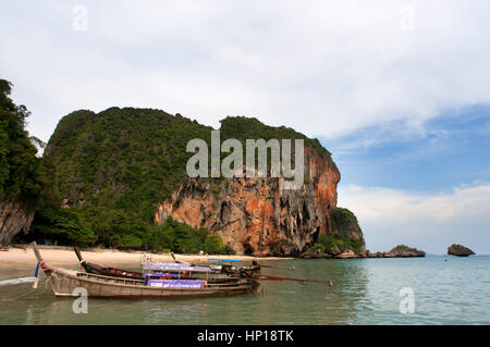 Happy Island, Hat Phra Nang, Railay, province de Krabi, Thaïlande, Asie du Sud-Est, en Asie. Hat Phra Nang Beach, Railay Beach, forme l'un des plus être Banque D'Images