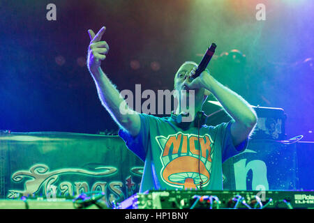 Madison, Wisconsin, USA. Feb 15, 2017. NICK crochet à l'Orpheum Theatre de Madison, Wisconsin Crédit : Daniel DeSlover/ZUMA/Alamy Fil Live News Banque D'Images