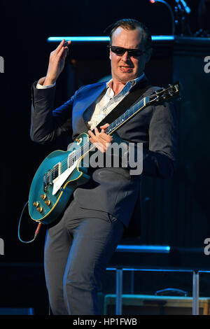 Fort Lauderdale en Floride, USA. 16 Février, 2017. Joe Bonamassa fonctionne à l-0779 Center le 16 février 2017 à Fort Lauderdale, en Floride. Crédit : Mpi04/media/Alamy Punch Live News Banque D'Images