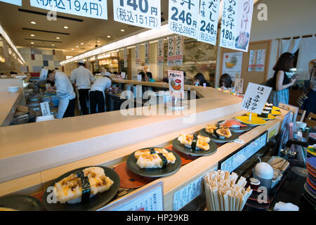 En vente à bacon baleines boutique poissons ; marché Nijo Sapporo Banque D'Images