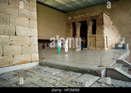 Le MET, Metropolitan Museum of Art Le Temple de Dendur,New York City, USA Banque D'Images