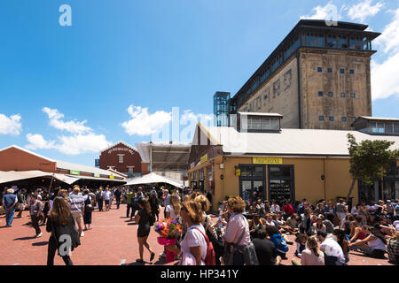 Cape Town, Afrique du Sud - 12 novembre 2016 : Neighborgoods Market dans l'ancienne usine de biscuits dans le coeur de la Woodstock district de Cape Town : Chaque Banque D'Images