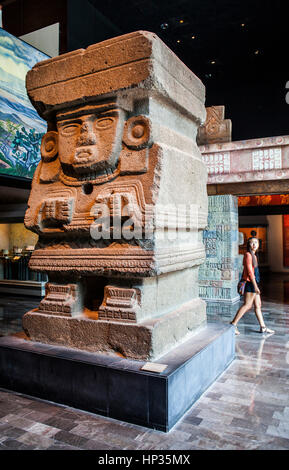 La déesse Chalchiuhtlicue, Musée National d'anthropologie. La ville de Mexico. Le Mexique Banque D'Images