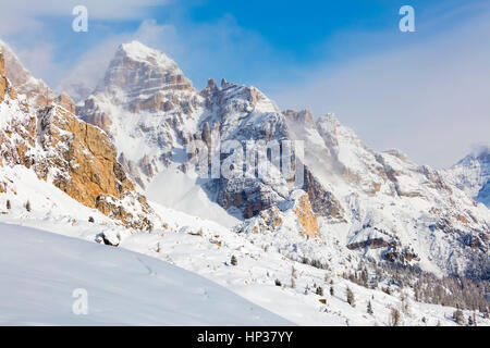 Stock Photo - hiver Dolomites Italie Banque D'Images