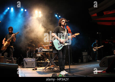 Andres Calamaro Performing Banque D'Images