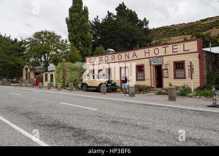 Le Cardrona Hotel building sur la plage d'Autoroute, Cardrona, Wanaka, île du Sud, Nouvelle-Zélande. Banque D'Images