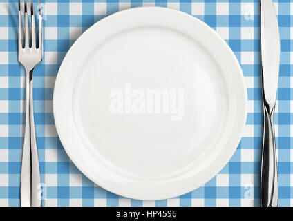 Réglage de la table vide, plaque et l'argenterie, vue du dessus Banque D'Images