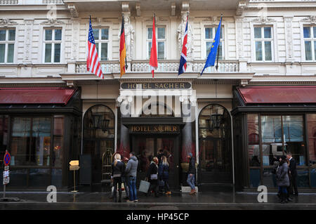 L'hôtel Sacher, d'entrée, Vienne, Autriche, Europe Banque D'Images