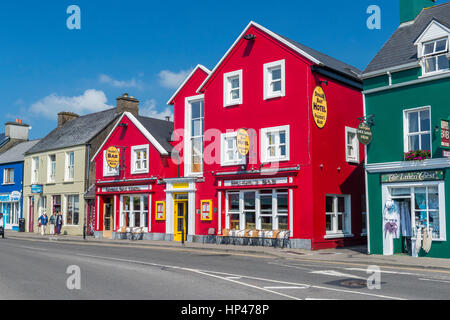 Quay Street à Dingle, péninsule de Dingle, comté de Kerry, Irlande, Europe Banque D'Images