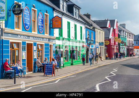 Quay Street à Dingle, péninsule de Dingle, comté de Kerry, Irlande, Europe Banque D'Images