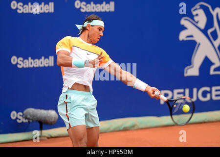 Barcelone - APR 22 : Rafa Nadal (joueur de tennis) joue à l'ATP Open de Barcelone Banc Sabadell Conde de Godo Tournament le 22 avril 2015 à Bar Banque D'Images