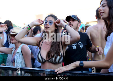 Barcelone - JUN 20 : personnes dans un concert au festival Sonar le 20 juin 2015 à Barcelone, Espagne. Banque D'Images