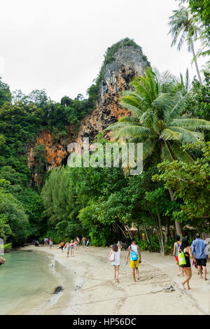 Plage de Kho Phi Phi, thaïlande Banque D'Images