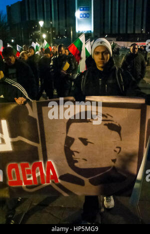 Sofia, Bulgarie. 16Th Jun 2017. Pour la 14e fois à Sofia a lieu Lukovmarsh. Initiative de l'Union nationale bulgare. La marche est en mémoire du général Hristo Lukov. En dépit de cette année est le maire de Sofia Yordanka Fandakova pour mettre fin à la manifestation. Bien que l'ordre du maire de Sofia pour arrêter le cortège a continué. Hristo Lukov est un agent bulgare (Lieutenant Général), professeur de science militaire et homme politique. Credit : Nicola Kota/Ala Banque D'Images