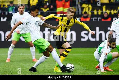 Parc Signal-Iduna, Dortmund, Allemagne. 18 Février, 2017. Saison 2016/17 Bundesliga allemande, journée 21, Borussia Dortmund (BVB) vs Wolfsburg ---- Crédit : kolvenbach/Alamy Live News Banque D'Images