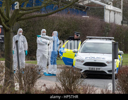 Brentwood, Essex, 19 février 2017 ; les agents de scène de crime à la Brentwood Centre après un grave incident à la suite d'un match de boxe Crédit : Ian Davidson/Alamy Live News Banque D'Images