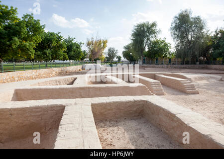 AL AIN, ÉMIRATS ARABES UNIS - 29 NOV 2016 : Règlement des ruines et reste à la parc archéologique de Hili à Al Ain. Émirat d'Abu Dhabi, Émirats Arabes Unis Banque D'Images