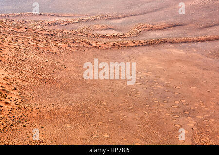 Les cercles de fées, Sesriem, Sossusvlei, Namib-Naukluft National Park, Namibie, Afrique Banque D'Images