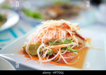 Salade de papaye aux crevettes Banque D'Images