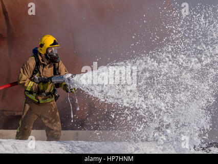 La Marine royale Crash/exercice incendie Aéroport Predannack Banque D'Images