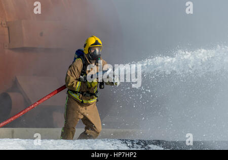 La Marine royale Crash/exercice incendie Aéroport Predannack Banque D'Images