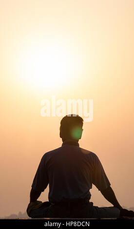 Lever du soleil, les banques de Ganges,Varanasi,Benares Hindu,religieux,capital,sacré,Rivière,Ganges,banques,saint,baignade,,ghats,Uttar Pradesh, Inde,,Indian,Asia,Asiatique, Banque D'Images