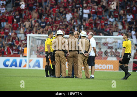 19 février 2017 - Curitiba, ParanÃ, Brasil - BRÉSIL - Football - l'ATLETICO PR - CORITIBA - Demander à des problèmes d'accréditation, la Fédération des Scoccer Brésil (FPF) opposées à la transmission de la correspondance entre l'Atlético-PR et le Coritiba valide pour le Campeonato Paranaense dans l'Arena da Baixada à Curitiba. Clubs de manière indépendante et exclusivement en ligne diffusera via YouTube. Le match n'a pas eu lieu ce dimanche (19). Foto Geraldo Bubniak : Crédit photo : Geraldo Bubniak/ZUMA/Alamy Fil Live News Banque D'Images