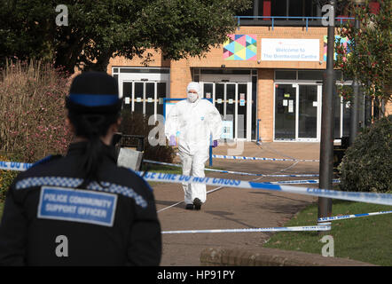 Brentwood, Essex, 20 février 2017 la police et les enquêtes judiciaires se poursuivent au centre Brentwood suite à de prétendues "gangland" le tir. Crédit : Ian Davidson/Alamy Live News Banque D'Images