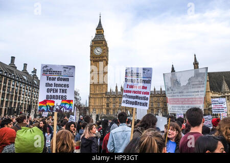 Londres, Royaume-Uni. Feb 20, 2017. Les étudiants de la LSE et SOAS rally un jour sans nous rallier à la place du Parlement. Credit : claire doherty/Alamy Live News Banque D'Images