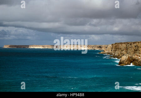 Vue sur les falaises de la Grande Baie australienne Banque D'Images