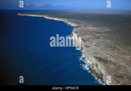 Vue sur les falaises de la Grande Baie australienne Banque D'Images