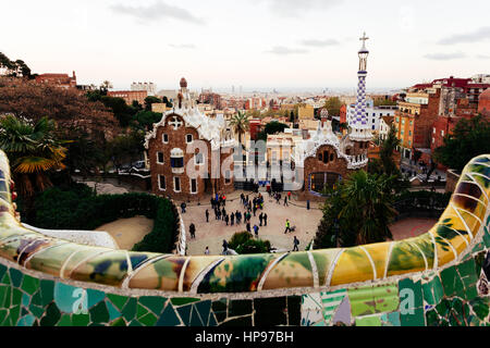 Parc Guell, Barcelone, Espagne. Détails de la modernité park conçu par Antonio Gaudi Banque D'Images