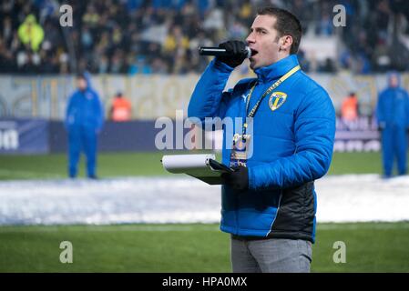 5 mars 2015 : Le président de l'Oana Ilie Arena annonce les équipes au début de la Cupa Romaniei (Roumanie) Coupe du match entre le poste d'arrière (ROU) et FC Steaua Bucarest (FCSB) à 'Ilie Oana' Stadium, Ploiesti à Ploiesti, Roumanie ROU. Photo : Cronos/Catalin Soare Banque D'Images