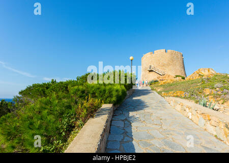 Ancienne tour de Longosardo à Santa Teresa di Gallura, Sardaigne Italie Banque D'Images