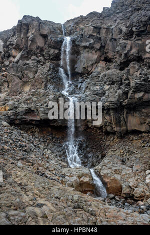 Cascade pittoresque dans le Parc National de Tongariro Whakapapa village, près de la Nouvelle Zélande, île du Nord Banque D'Images