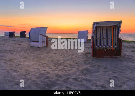 Coucher du soleil à la plage de Harlesiel Banque D'Images