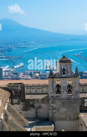 L'Italie, Campanie, Naples,vue sur San Martino Certosa et la ville de Castel Sant'Elmo Banque D'Images