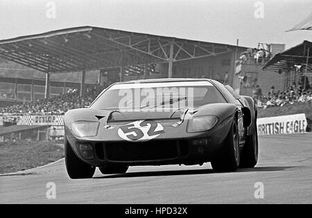 1967 Richard Bond GO Ford GT40 de la BOAC 500 16 Brands Hatch Banque D'Images