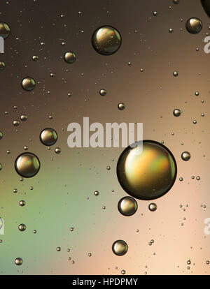 L'huile et l'eau résumé Banque D'Images