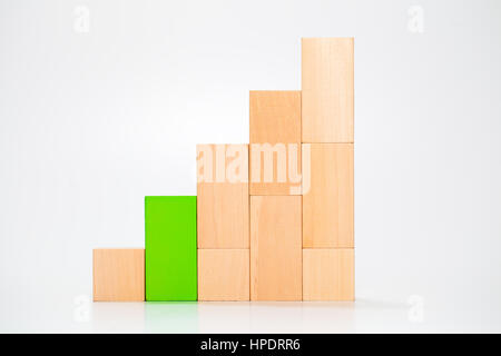 Construction faite à partir de blocs en bois. Banque D'Images