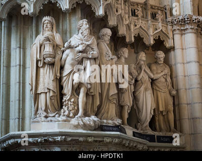 Statues, cathédrale Saint-Pierre-et-Saint-Paul, Nantes, France Banque D'Images