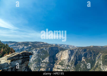 Glacier Point est un point au-dessus de la vallée Yosemite, en Californie, États-Unis. Il est situé sur le mur sud de la vallée Yosemite, à une altitude o Banque D'Images