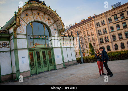 L'Art Nouveau, la station de métro Karlsplatz, 1899, d'Otto Wagner, Vienne, Autriche, Europe Banque D'Images