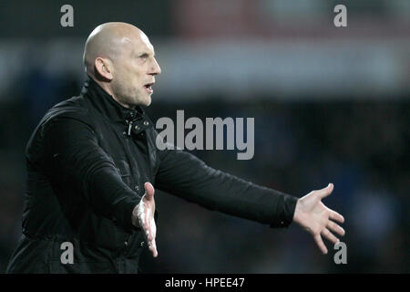 Lecture manager Jaap Stam au cours de la Sky Bet Championship match à la John Smith's Stadium, Huddersfield. Banque D'Images