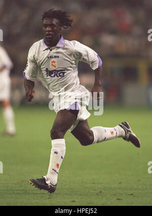 Milan, Italy, 15th September 2021. Former Netherlands, Ajax, Real Madrid,  FC Internazionale and AC Milan player Clarence Seedorf during the pre-match  transmission for  Prime of the UEFA Champions League match at