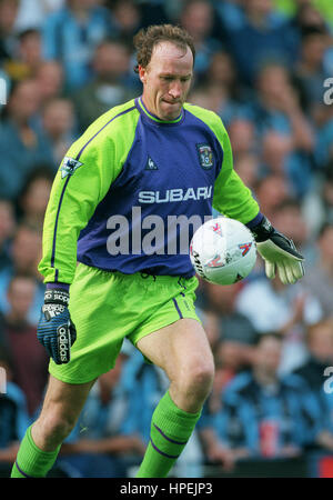 STEVE OGRIZOVIC COVENTRY CITY FC 03 Novembre 1997 Banque D'Images