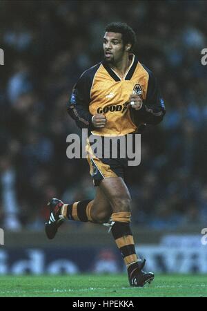 WOLVERHAMPTON WANDERERS FC DON GOODMAN 08 Décembre 1997 Banque D'Images